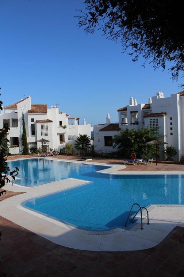2149-Amazing Groundfloor 3 Bedrooms On Golf, Pools Alcaidesa Extérieur photo
