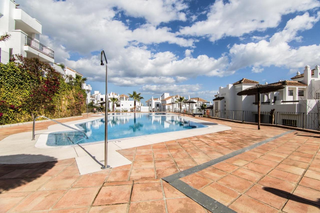 2149-Amazing Groundfloor 3 Bedrooms On Golf, Pools Alcaidesa Extérieur photo
