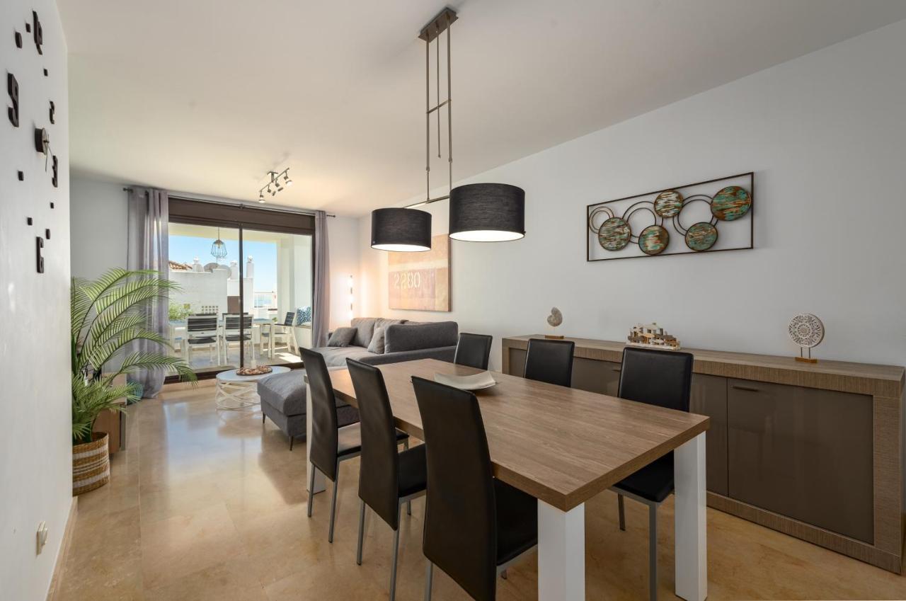 2149-Amazing Groundfloor 3 Bedrooms On Golf, Pools Alcaidesa Extérieur photo