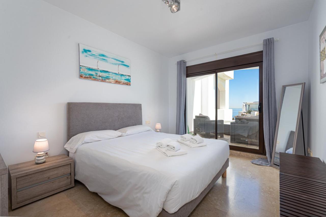 2149-Amazing Groundfloor 3 Bedrooms On Golf, Pools Alcaidesa Extérieur photo