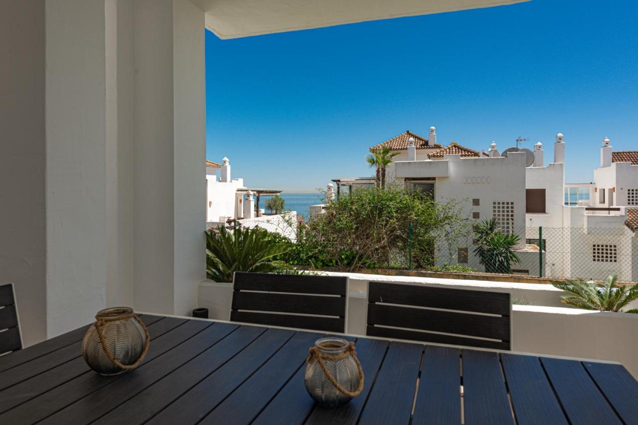 2149-Amazing Groundfloor 3 Bedrooms On Golf, Pools Alcaidesa Extérieur photo